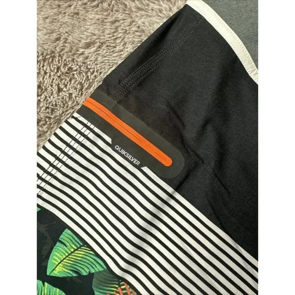 Quiksilver Hawaii SURF BOARD SHORTS Division Remix Dry Flight size 32 - Picture 5 of 16
